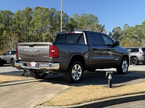 New 2026 RAM 1500 4x4 Crew Cab image 7