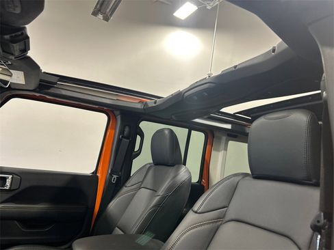 New 2025 Jeep Wrangler Sahara image 30