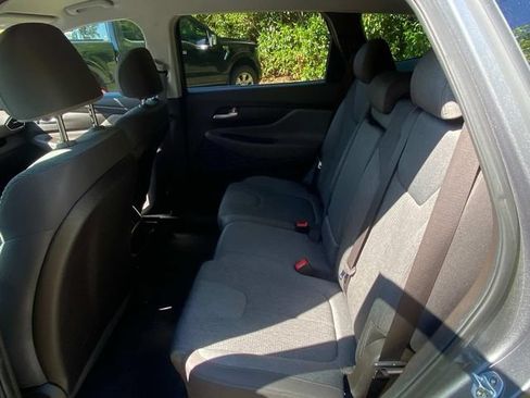 Used 2019 Hyundai Santa Fe SEL FWD image 6