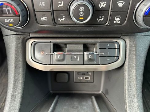 Used 2021 GMC Acadia Denali w/ Denali Ultimate Package image 23