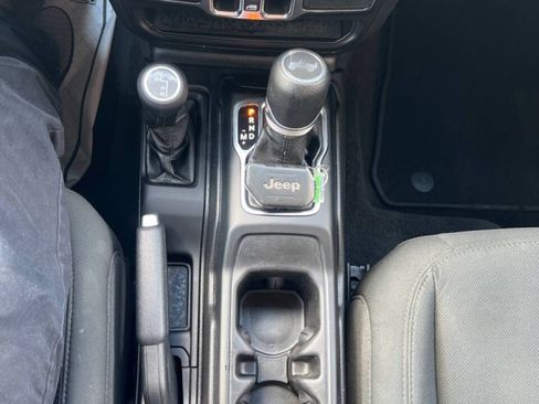 Used 2021 Jeep Wrangler Unlimited Sport image 30