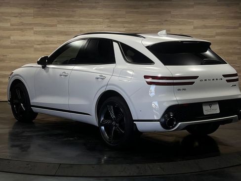 Used 2023 Genesis GV70 3.5T Sport w/ Sport Prestige Package AWD/4WD image 15