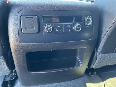 Used 2019 Chevrolet Suburban Premier w/ RST 6.2L Performance Edition AWD/4WD image 37