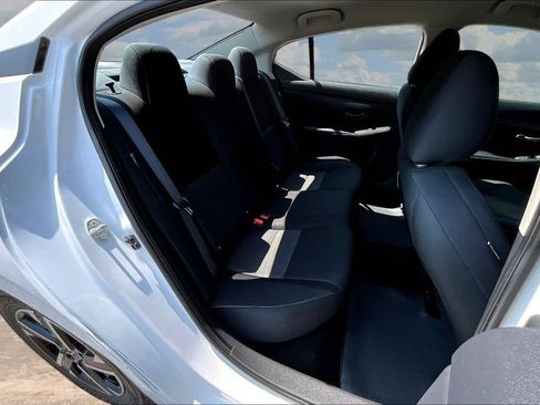 Used 2024 Nissan Sentra SV FWD image 27