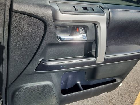 Used 2018 Toyota 4Runner SR5 image 14