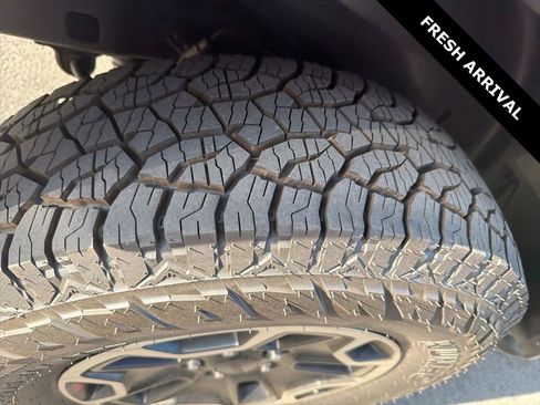 Used 2015 Jeep Wrangler Unlimited Rubicon image 5