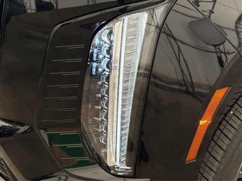 New 2025 Cadillac Escalade ESV Sport Platinum image 14