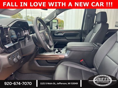 Used 2025 Chevrolet Silverado 2500 LT w/ Safety Package image 22