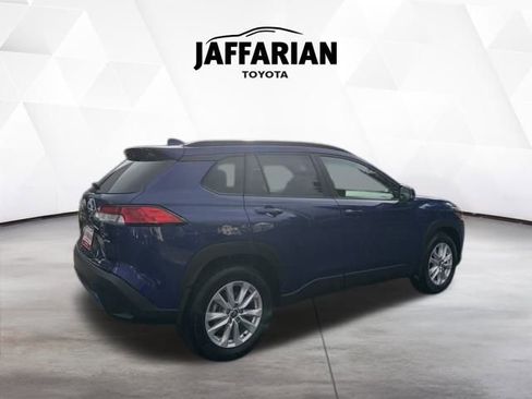 Certified 2024 Toyota Corolla Cross LE image 5