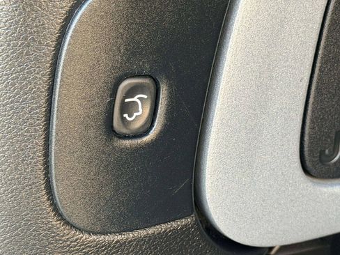 Used 2017 Jeep Cherokee Trailhawk w/ Comfort/Convenience Group AWD/4WD image 7