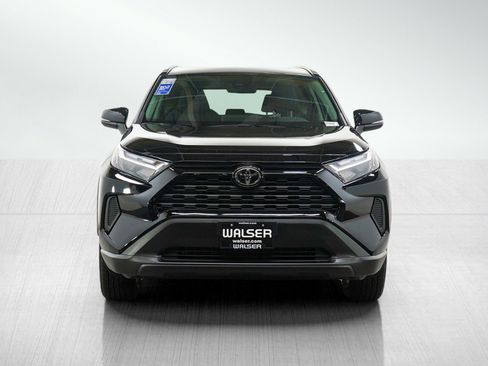 Used 2025 Toyota RAV4 XLE AWD/4WD image 8
