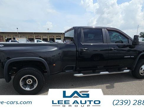 Used 2020 Chevrolet Silverado 3500 LT w/ All Star Edition AWD/4WD image 2