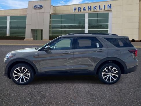 New 2026 Ford Explorer ST-Line AWD/4WD image 4
