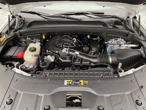 Used 2025 Jeep Grand Cherokee Limited image 37