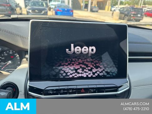 Used 2025 Jeep Compass Limited AWD/4WD image 15