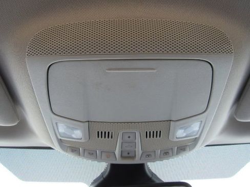 Used 2020 Ford Edge Titanium image 58