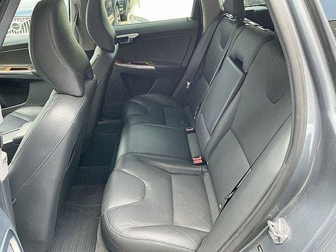 Used 2017 Volvo XC60 T6 Inscription w/ Climate Package AWD/4WD image 14
