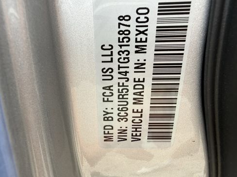 New 2026 RAM 2500 Laramie w/ Night Edition AWD/4WD image 18