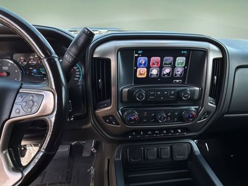 Used 2018 GMC Sierra 2500 Denali w/ Duramax Plus Package image 10