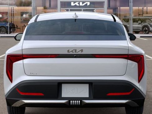New 2025 Kia K4 LX FWD image 13