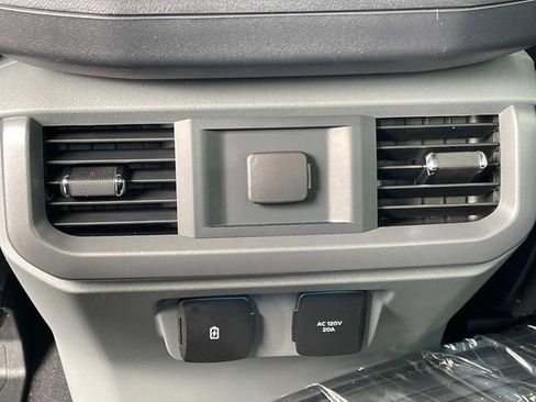 New 2025 Ford F150 XLT w/ Equipment Group 302A MID image 20