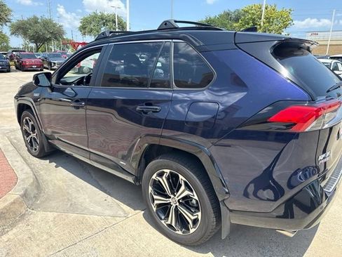 Used 2024 Toyota RAV4 XSE w/ Premium Package AWD/4WD image 8