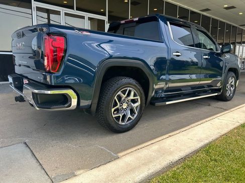 Used 2021 GMC Sierra 1500 SLT AWD/4WD image 7