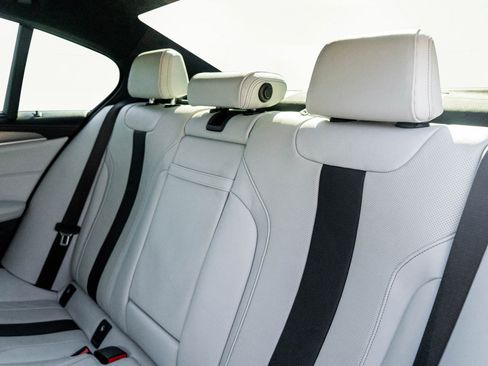 Used 2021 BMW M5 w/ Executive Package image 42