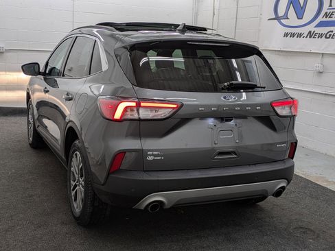 Used 2022 Ford Escape SEL image 30