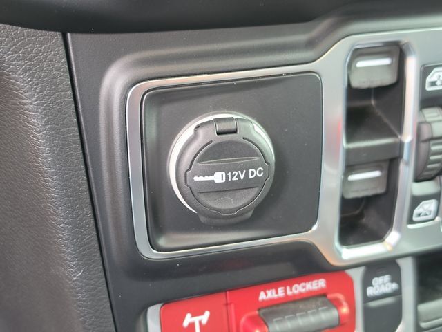 Used 2023 Jeep Gladiator Mojave w/ LED Lighting Group AWD/4WD image 30