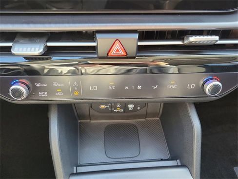 New 2026 Kia Sportage EX image 34