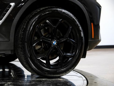 Used 2025 BMW X4 xDrive30i w/ Premium Package image 59