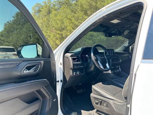 Used 2021 GMC Yukon XL SLT w/ SLT Luxury Package AWD/4WD image 9
