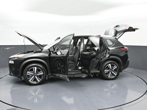 Used 2023 Nissan Rogue SL w/ SL Premium Package image 48