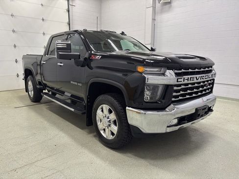 Used 2020 Chevrolet Silverado 3500 LTZ w/ LTZ Plus Package AWD/4WD image 2