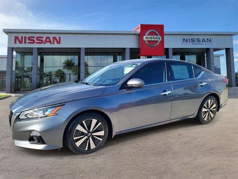 Certified 2021 Nissan Altima 2.5 SL image 9