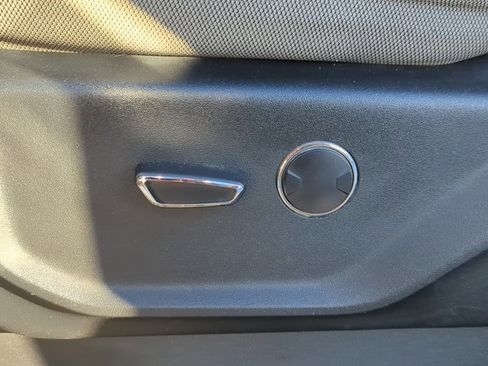 Used 2017 Ford F250 XLT w/ XLT Value Package image 12