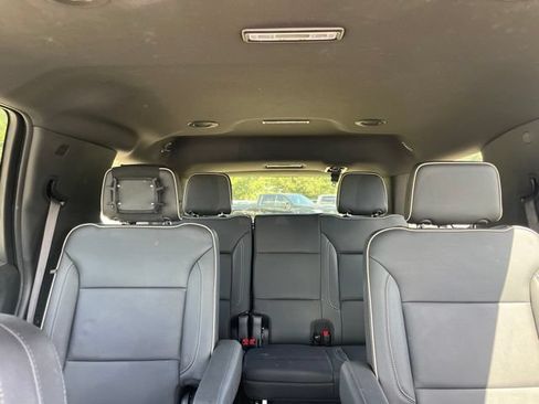 Used 2025 Chevrolet Tahoe Premier RWD image 33