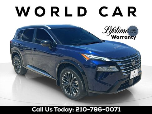 Used 2024 Nissan Rogue Platinum FWD image 2