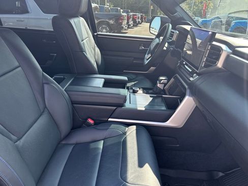 Used 2024 Toyota Sequoia Platinum image 13