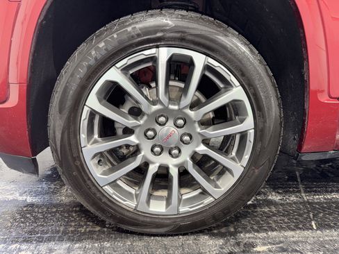 Used 2022 GMC Acadia Denali image 6