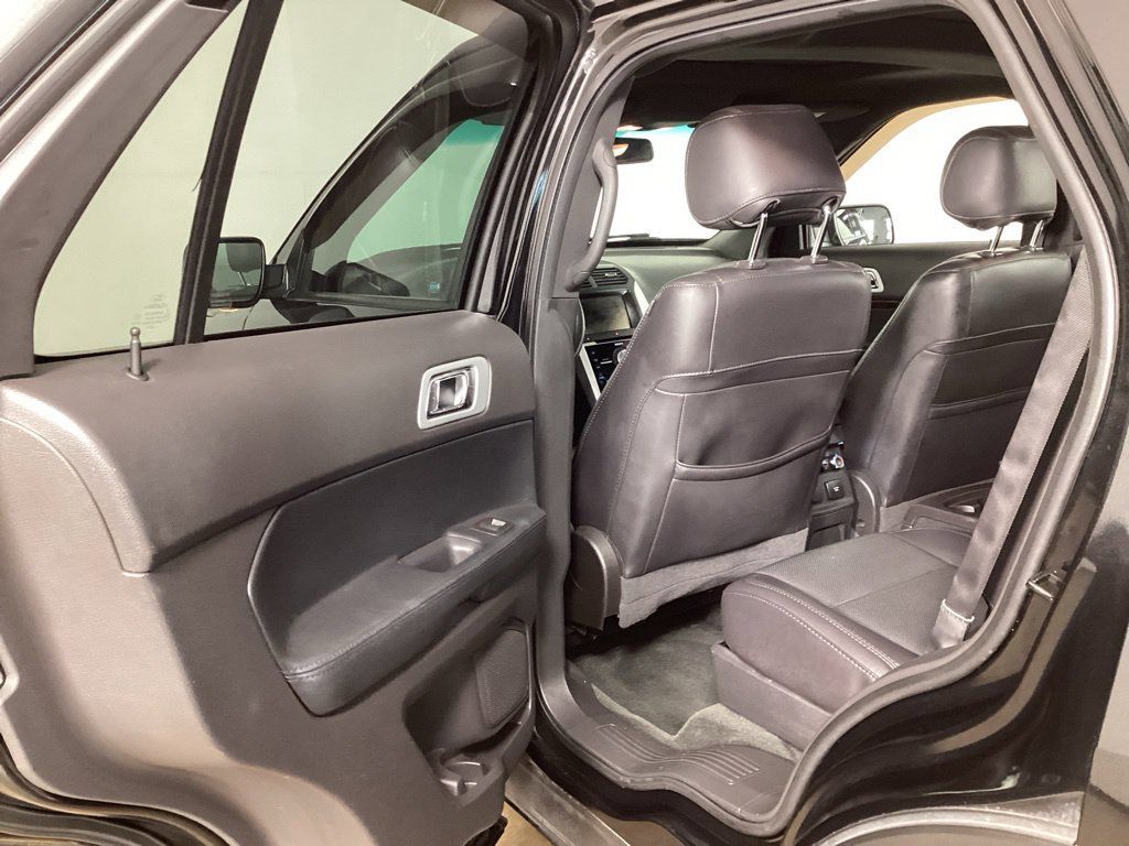 Used 2015 Ford Explorer Limited w/ Equipment Group 302A AWD/4WD image 24