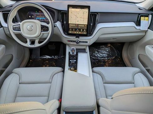 New 2026 Volvo XC60 B5 Ultra w/ Climate Package image 16