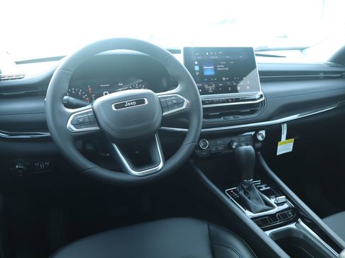 New 2026 Jeep Compass Latitude AWD/4WD image 2