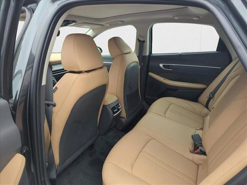 New 2025 Hyundai Sonata Limited image 19