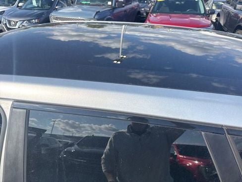 Used 2015 Land Rover Range Rover Evoque Pure Plus image 33