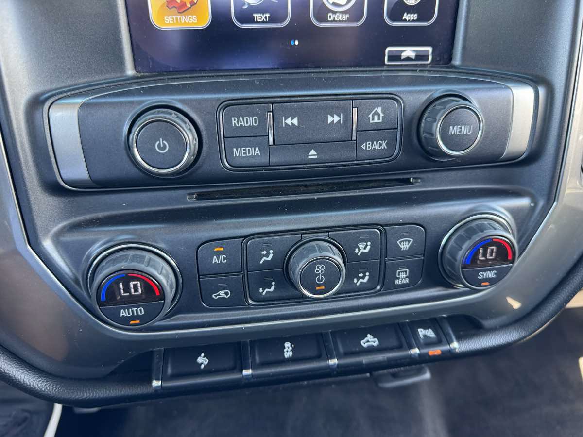 Used 2018 Chevrolet Silverado 1500 LT w/ All Star Edition AWD/4WD image 30