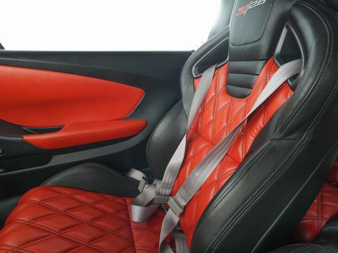 Used 2015 Chevrolet Camaro Z/28 image 22