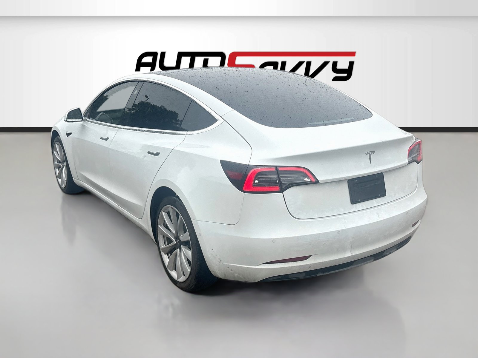 Used 2019 Tesla Model 3 Standard Range Plus RWD image 5
