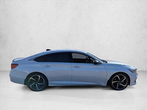 Used 2022 Honda Accord Sport image 4